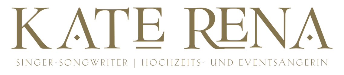 KATE RENA - Singer-Songwriter, Hochzeits- und Eventsängerin Der Schriftzug „KATE RENA“ in eleganter, goldener Schriftart.